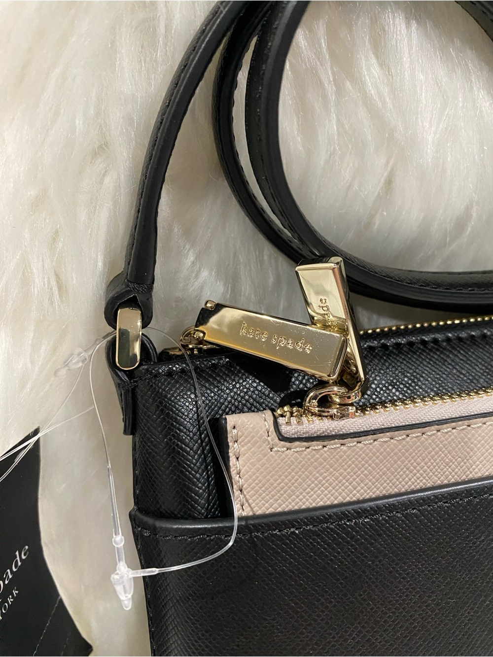 NWT! Kate Spade NY 2 piece Black and Blush/cream Leather Crossbody - Picture 3 of 7